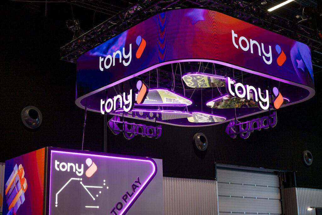 TONY-002 1