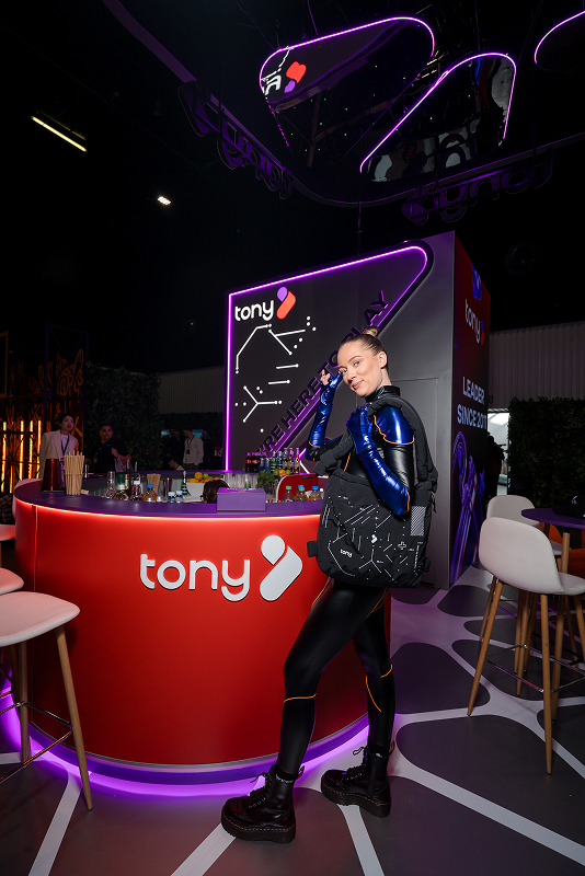 TONY-099 1