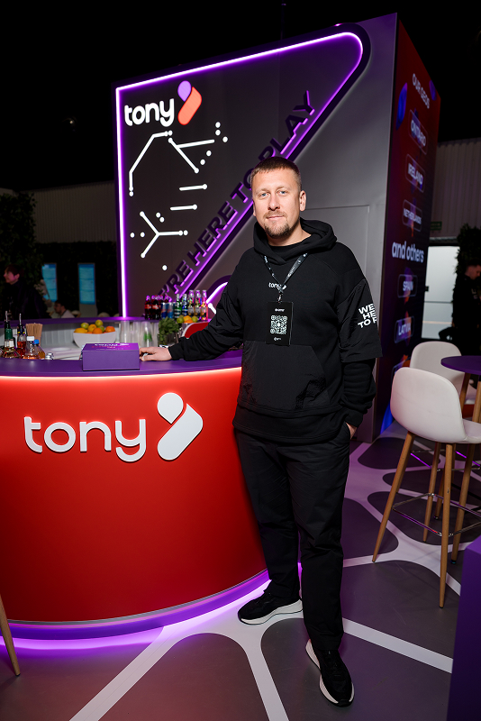 TONY-114 1