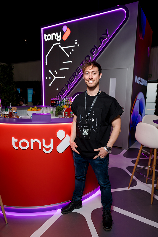 TONY-120 1