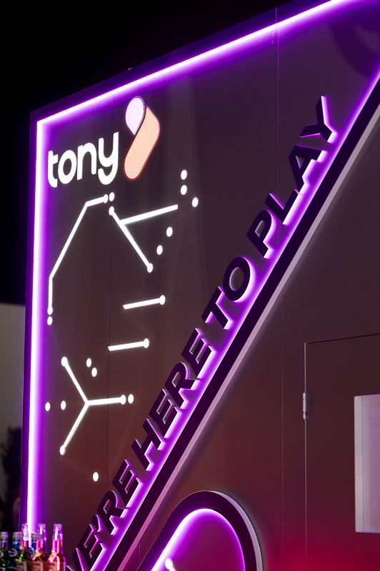 TONY-156 1